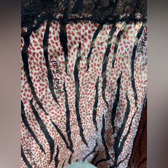 Victoria Secret Strappy Camisole Lace Trim Tank, lovely print w black lace XL - Picture 8 of 9